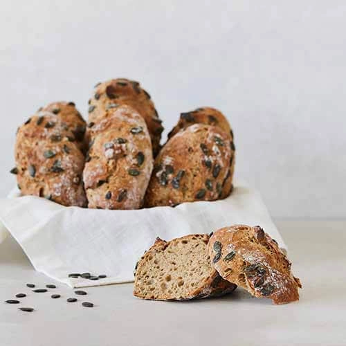 FARINA PER PANE AI SEMI DI ZUCCA